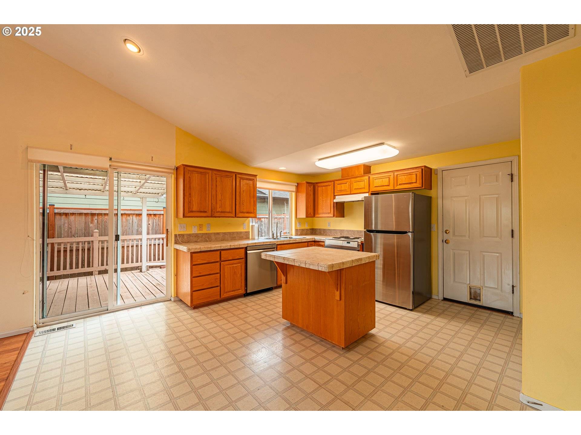 Springfield, OR 97478,5248 G ST