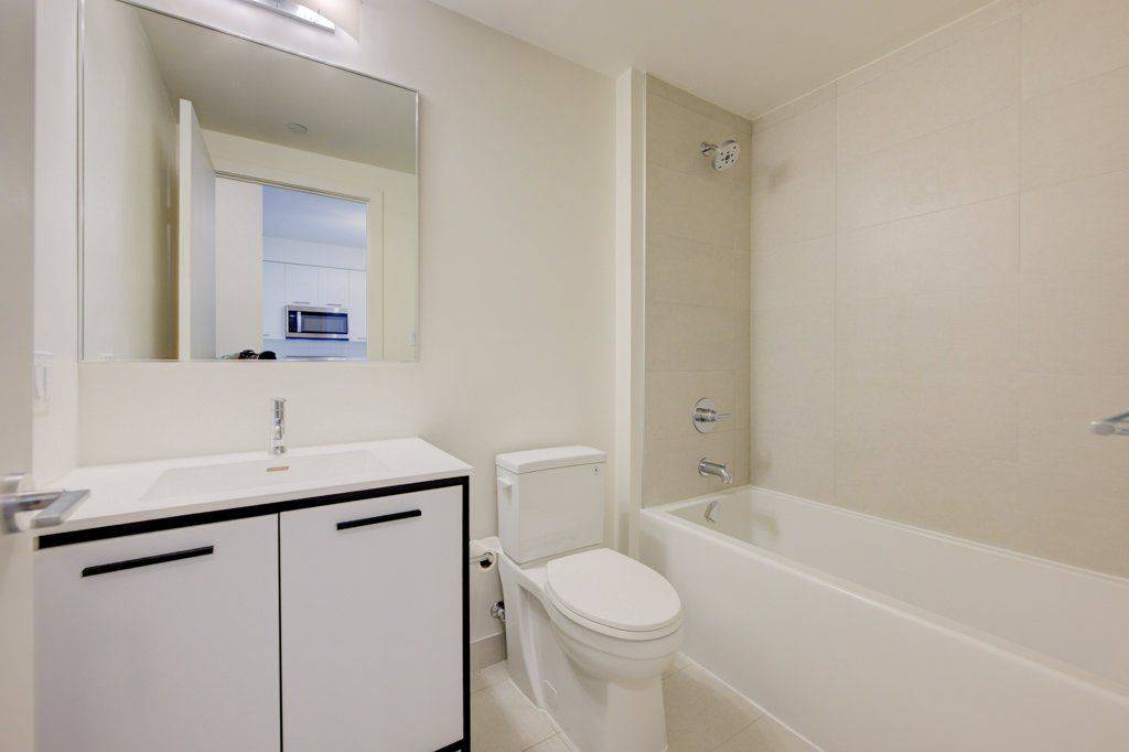 Grimsby, ON L3M 4E8,385 Winston RD #806