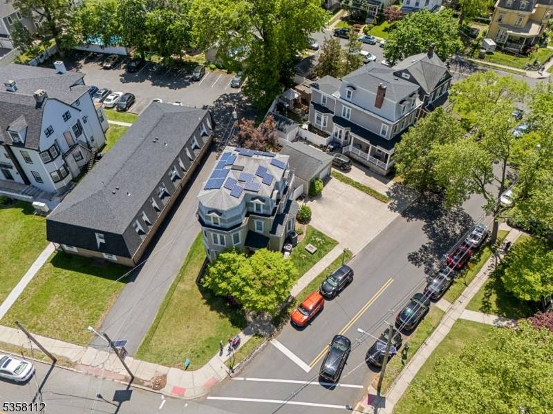 Rahway City, NJ 07065,208 W Milton Ave
