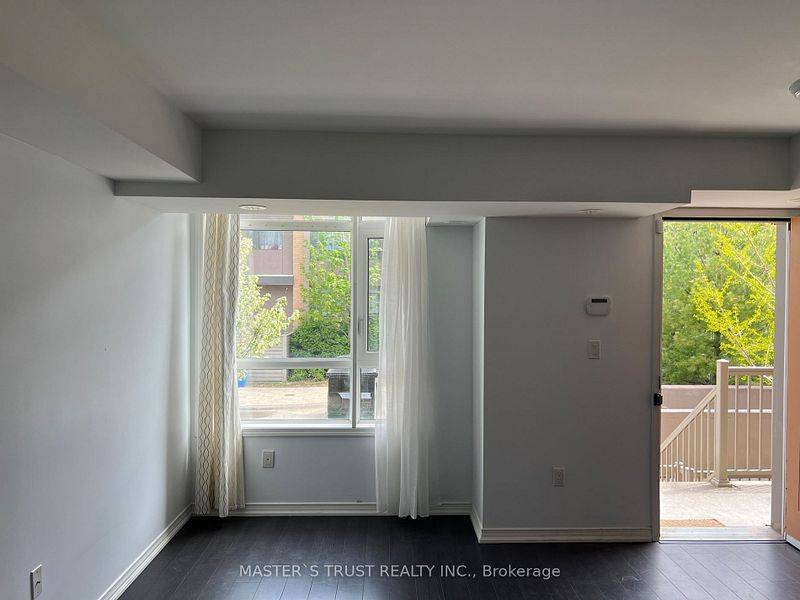 Toronto E11, ON M1B 0C4,80 Orchid Place DR ##211