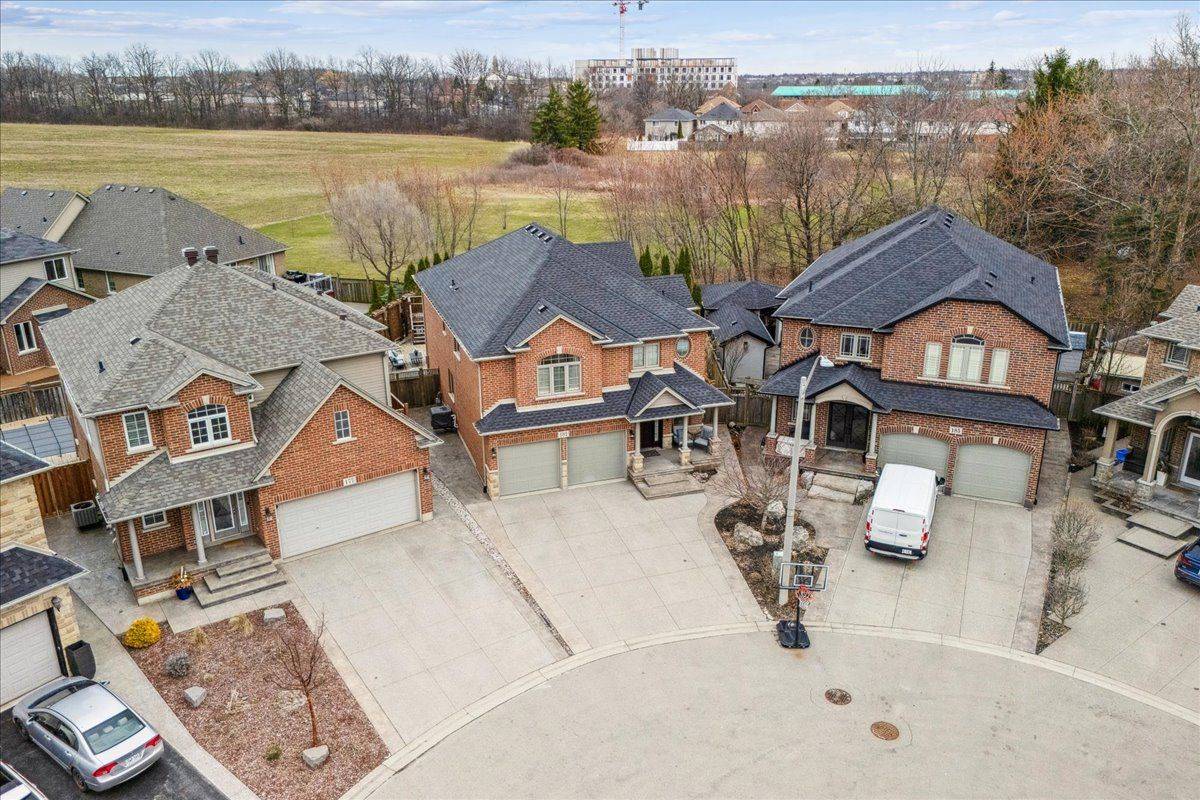 Hamilton, ON L9A 0A5,181 Theodore DR