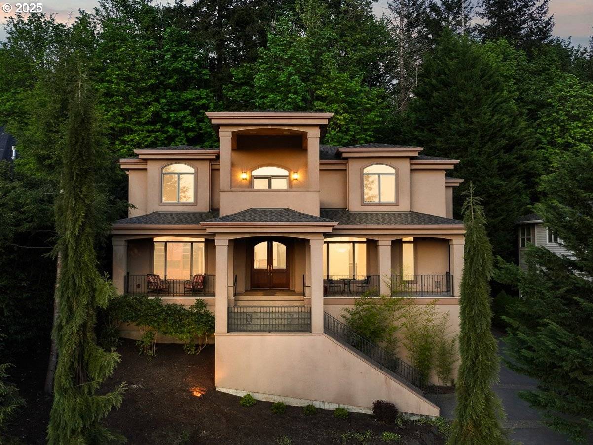 Portland, OR 97229,370 NW 81ST PL