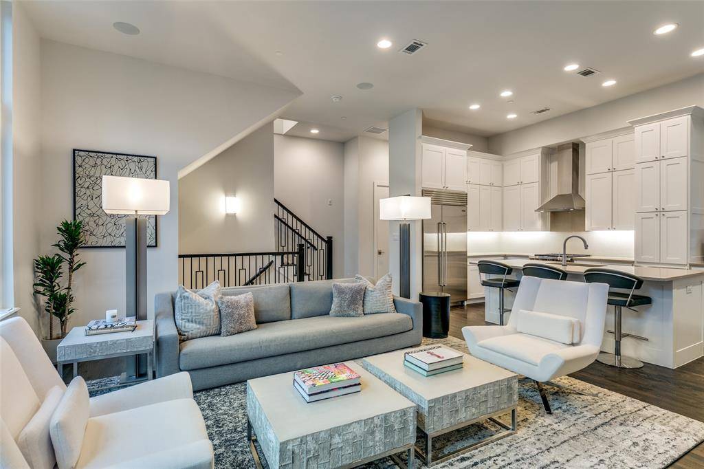 Dallas, TX 75204,2324 Centurion Court