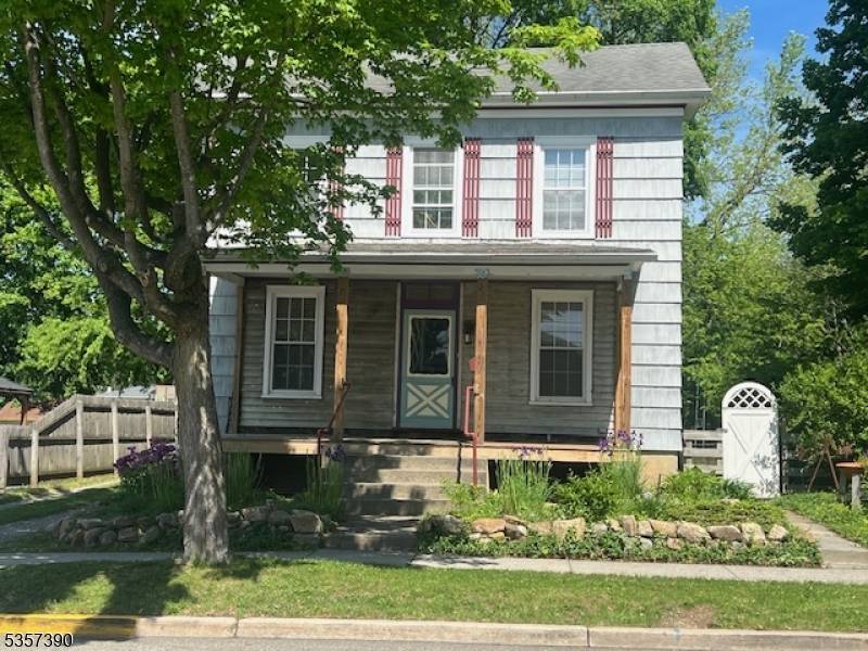Hackettstown Town, NJ 07840,310 Warren St