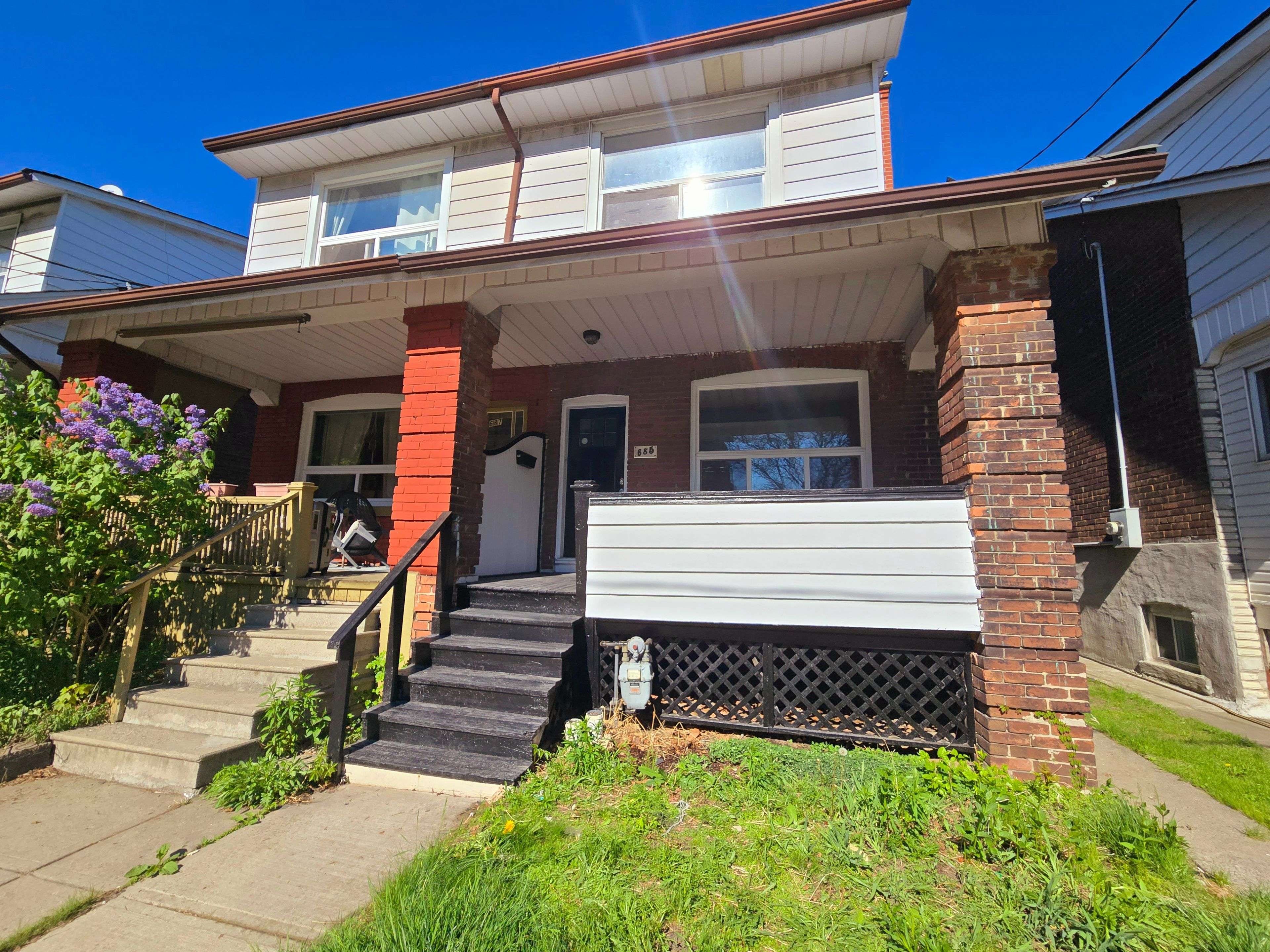 Toronto E03, ON M4J 4B6,685 Greenwood AVE #Main
