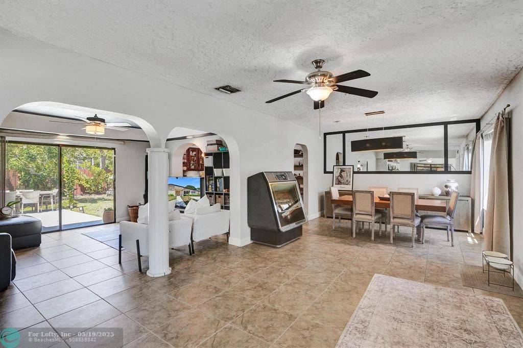 North Miami Beach, FL 33162,531 NE 180th Dr