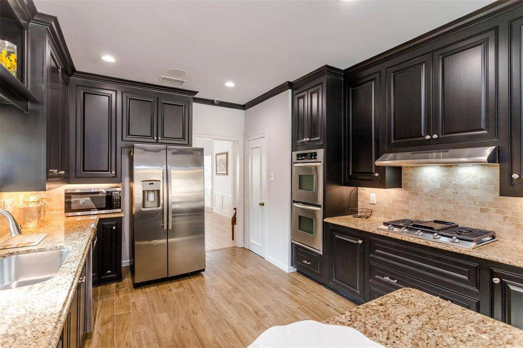 Dallas, TX 75230,11712 Forest Court