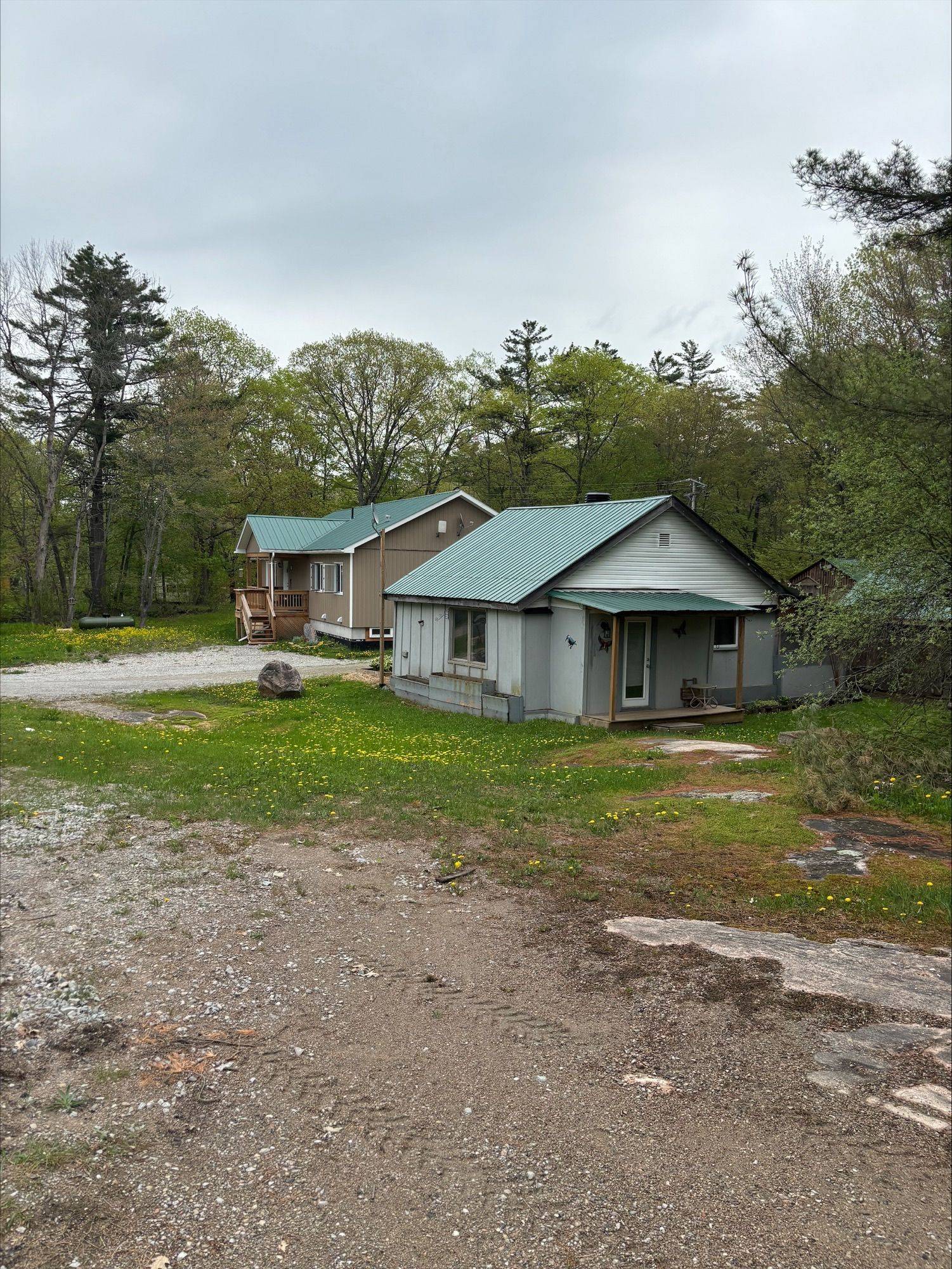 Georgian Bay, ON P0E 1E0,25 Redwing LN E
