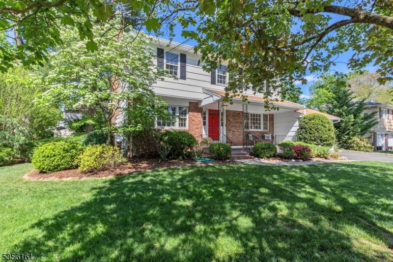 Westfield Town, NJ 07090,924 Brown Ave