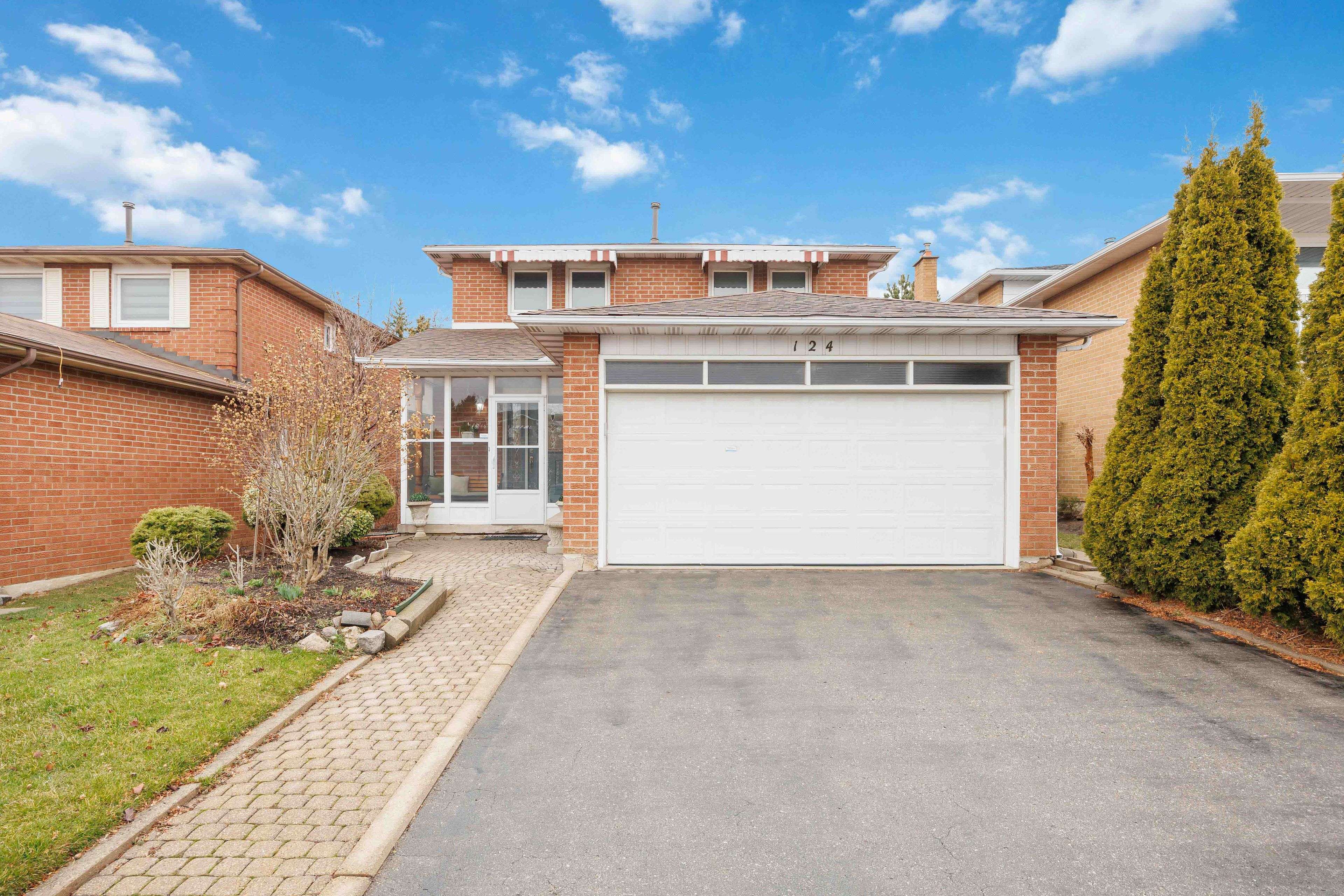 Vaughan, ON L4K 1T6,124 Glen Shields AVE