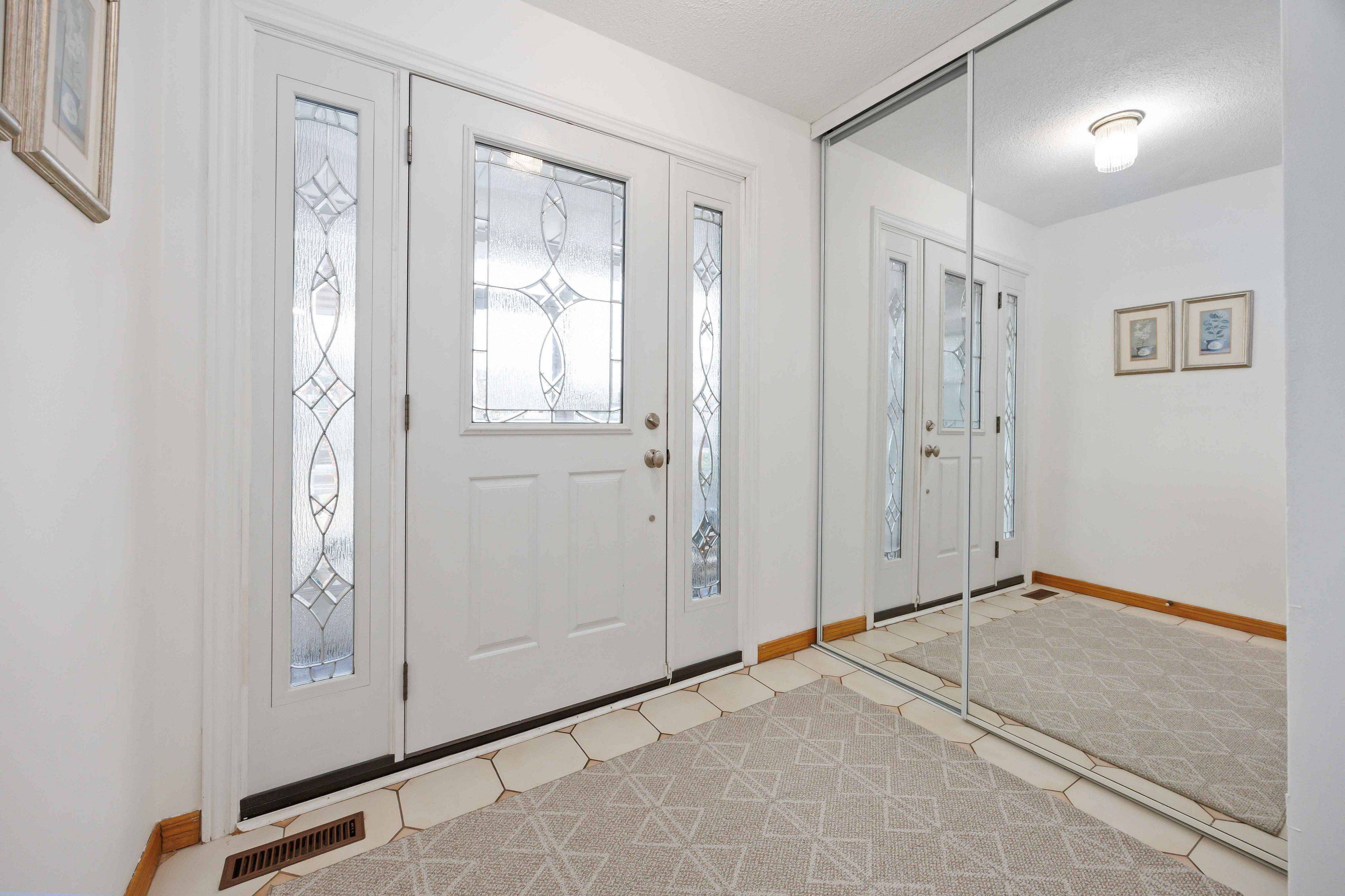 Vaughan, ON L4K 1T6,124 Glen Shields AVE
