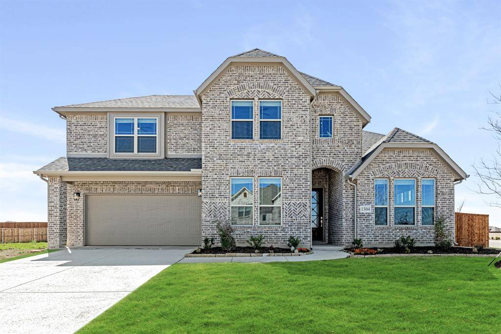 1304 Clear Fork Street, Aubrey, TX 76227