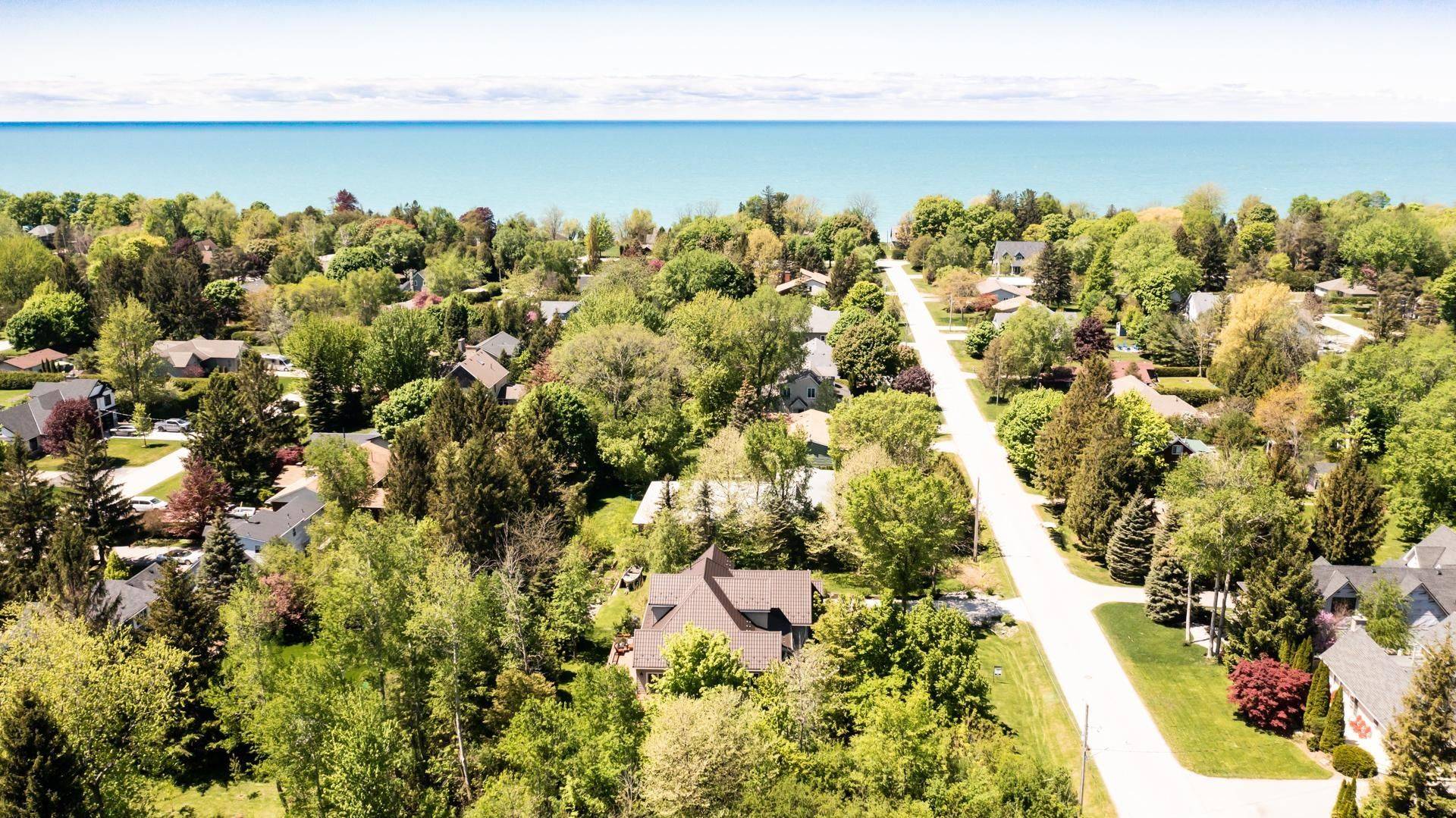 Bluewater, ON N0M 1G0,32 Christy ST