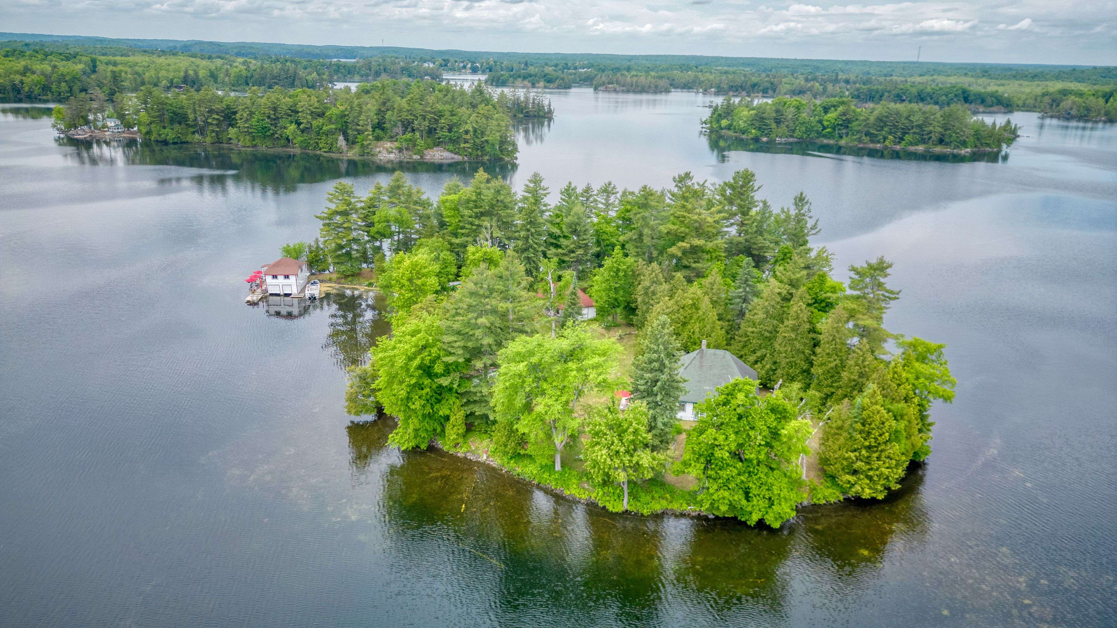 Frontenac, ON K0H 2P0,0 ISLAND S N/A