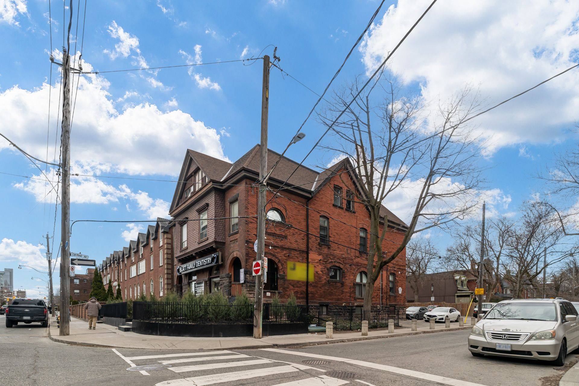 Toronto W01, ON M6K 1G5,1244 King ST W #2ND FLR