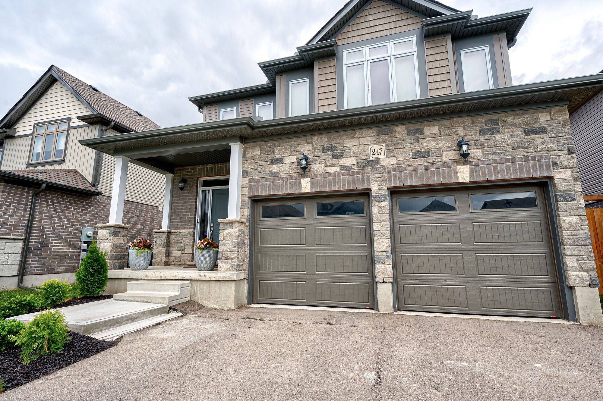 Stratford, ON N5A 0C8,247 Bradshaw DR