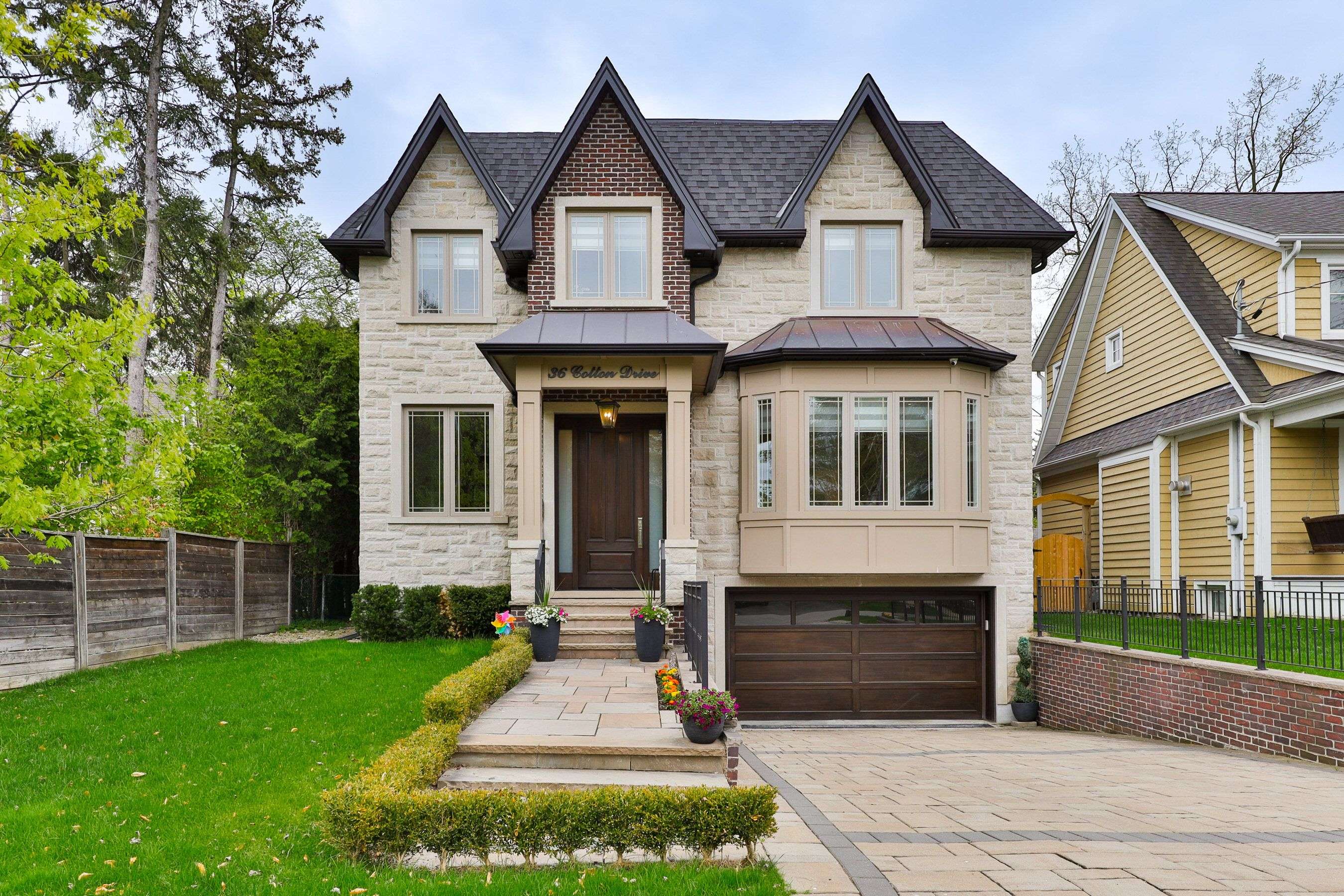 Mississauga, ON L5G 1Z9,36 Cotton DR