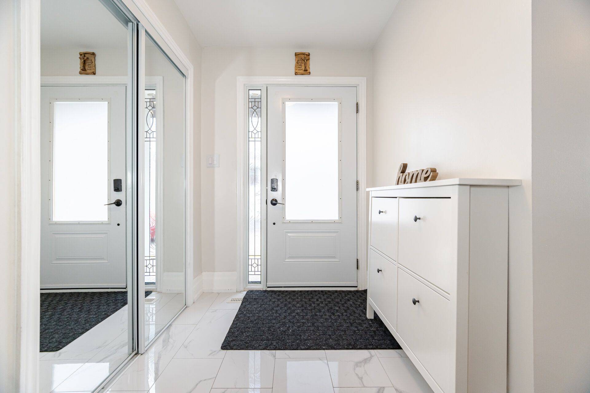 Mississauga, ON L5A 3H6,384 Daralea HTS