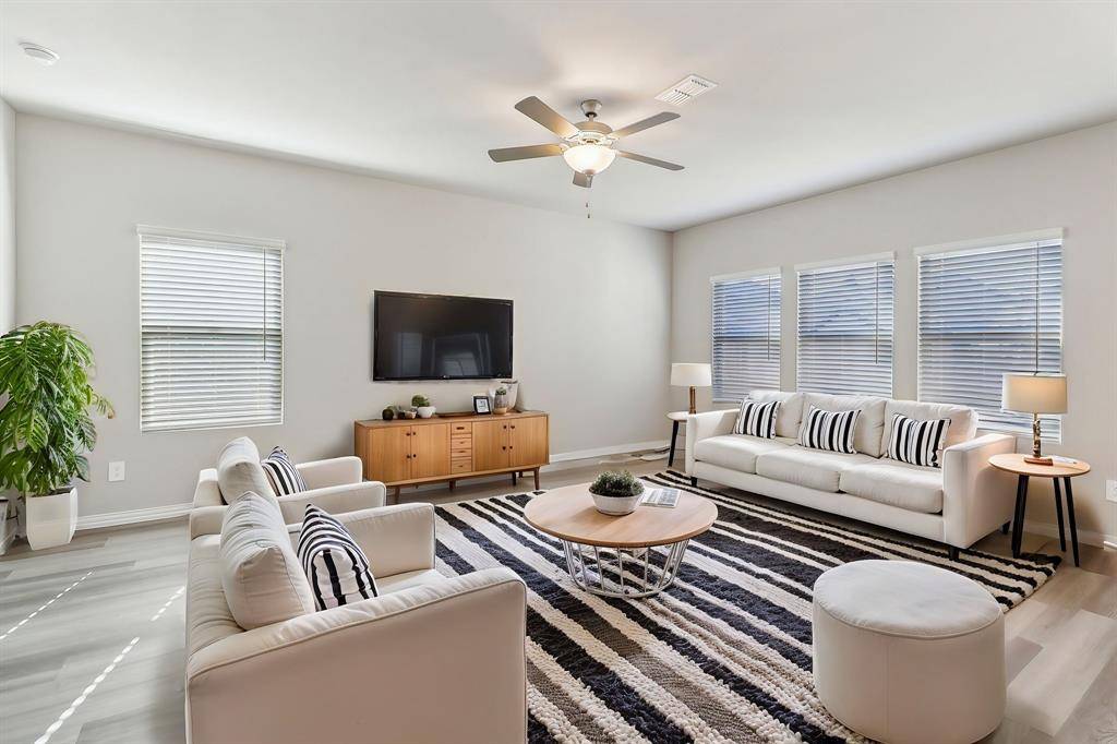 Lavon, TX 75166,975 Dayflower Court