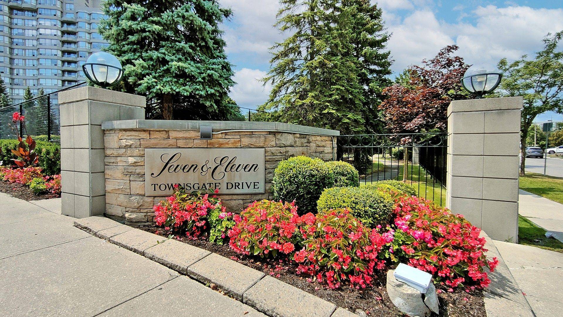 Vaughan, ON L4J 7Z9,7 Townsgate DR #1408