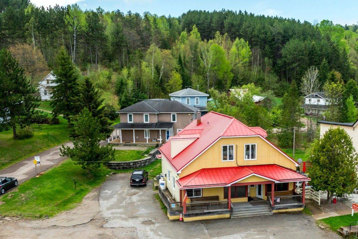 Madawaska Valley, ON K0J 1N0,14 Burchat ST