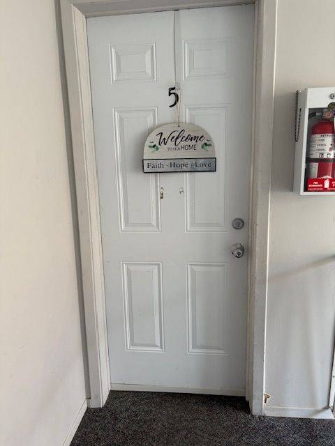 Quinte West, ON K8V 2R5,29 McNichol AVE #5