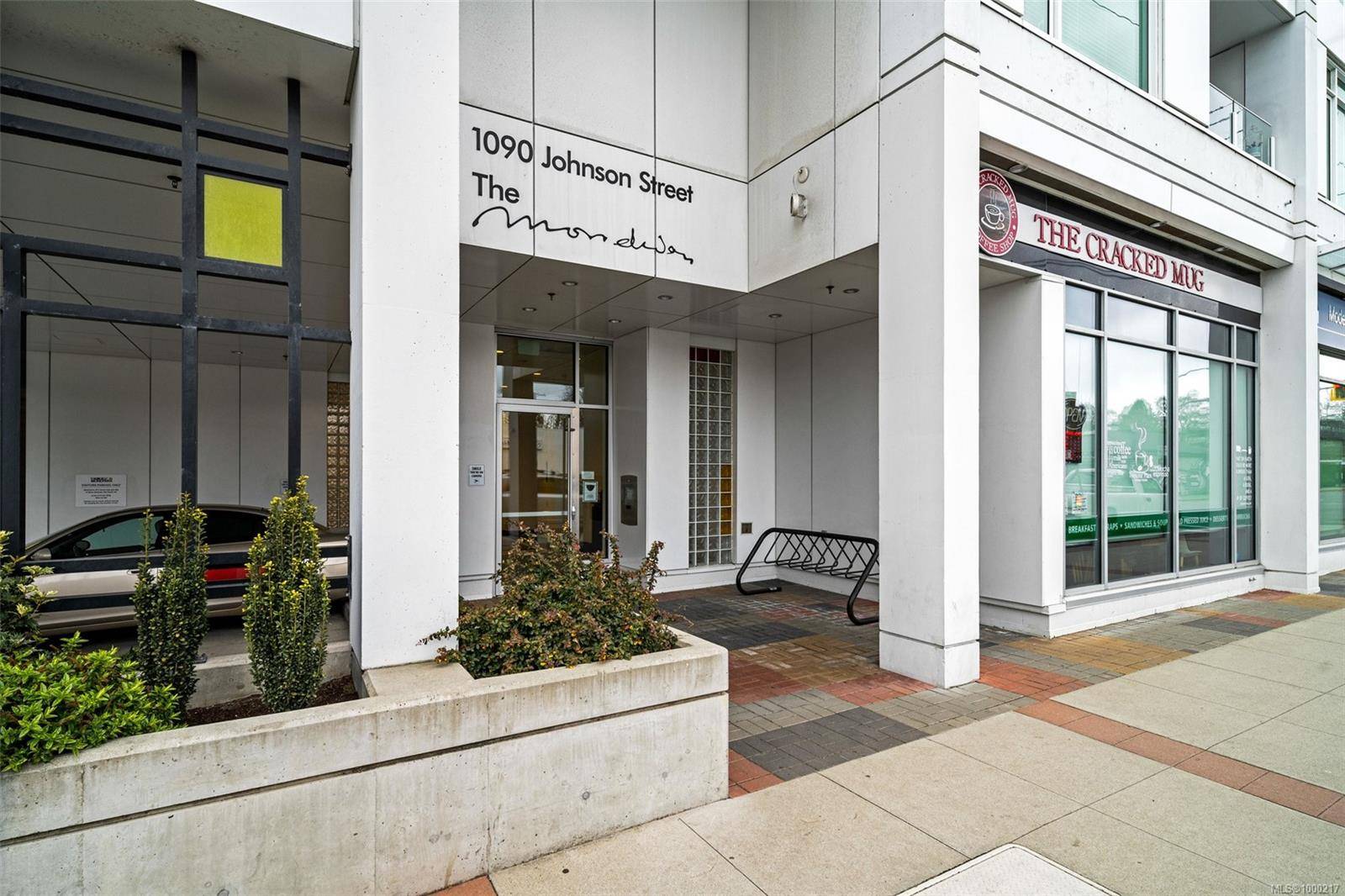 Victoria, BC V8V 0B3,1090 Johnson St #406