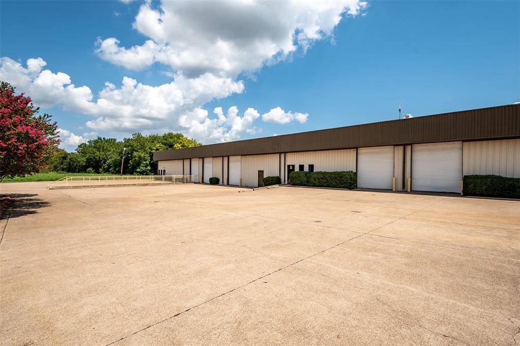 Waxahachie, TX 75165,108 Industrial Drive
