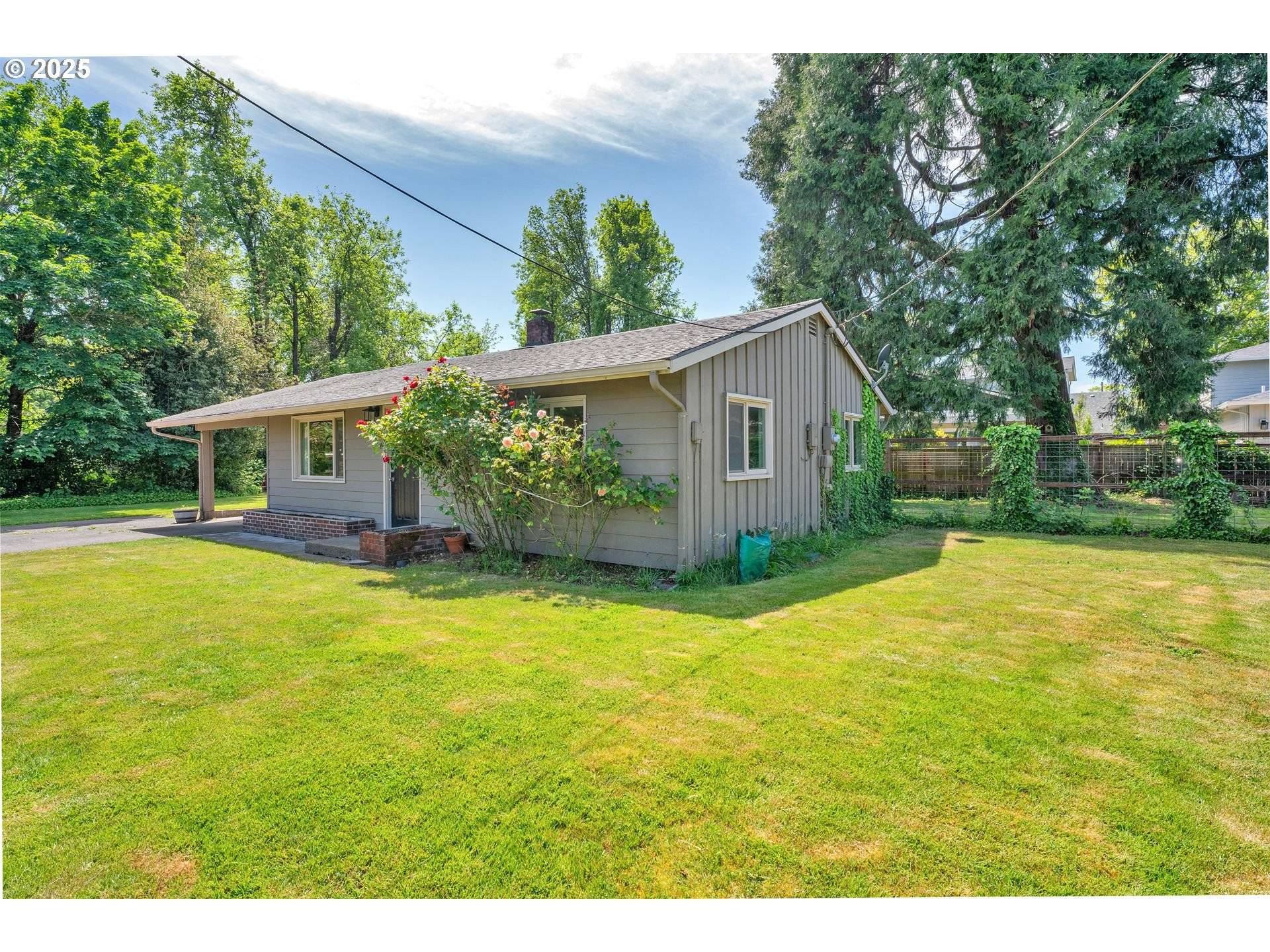 Eugene, OR 97401,2878 BAILEY LN