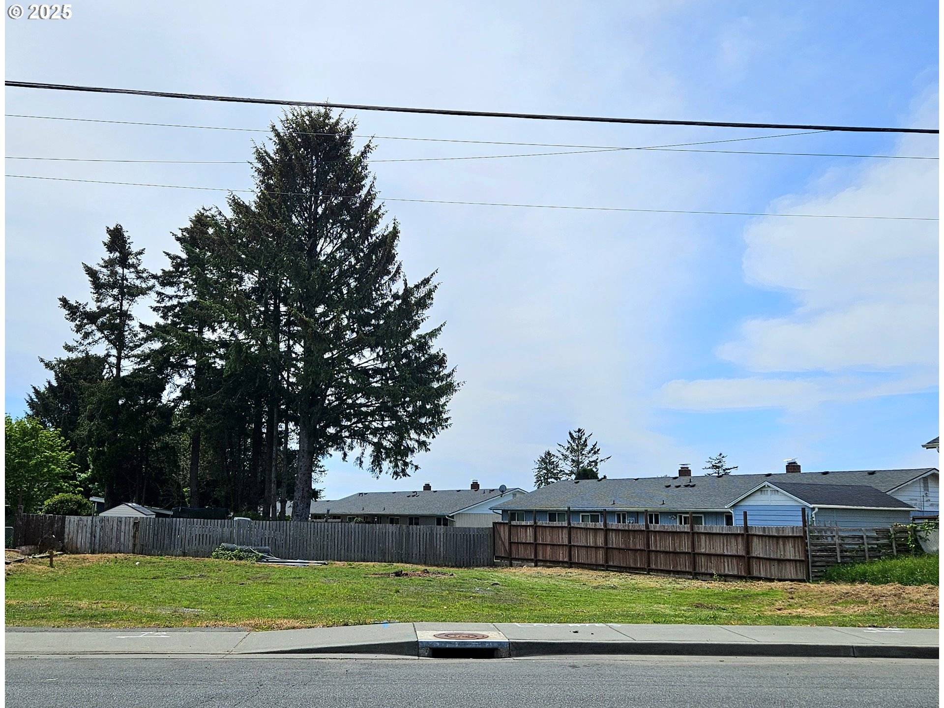 Brookings, OR 97415,425 Railroad ST