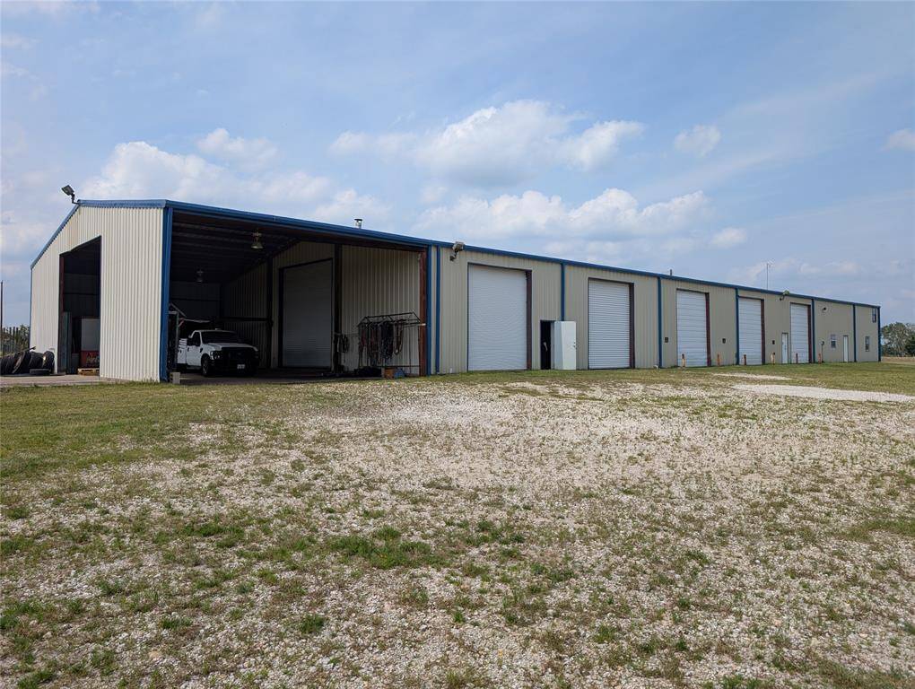 Fairfield, TX 75840,375 Interstate 45