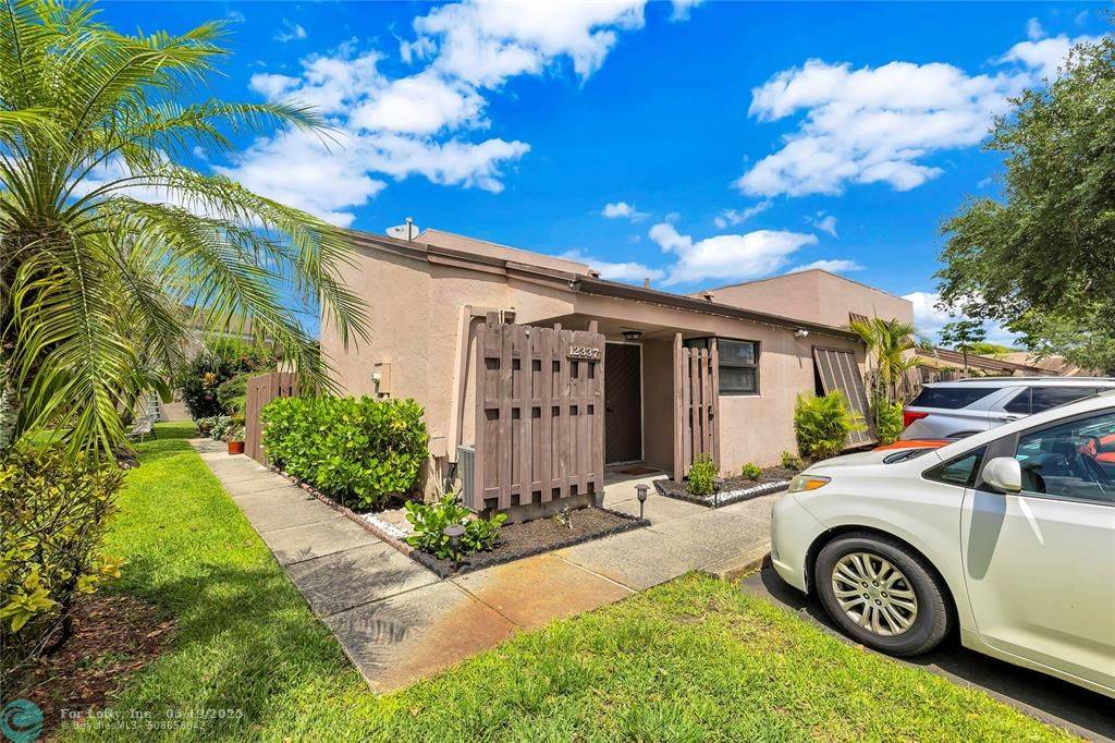 Pembroke Pines, FL 33026,12337 NW 13th Ct  #12337