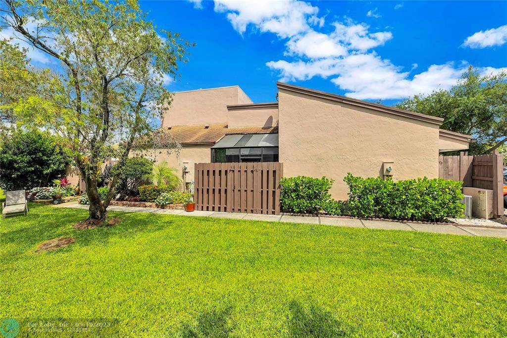Pembroke Pines, FL 33026,12337 NW 13th Ct  #12337