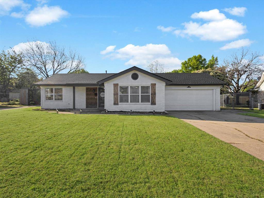 Euless, TX 76040,917 Clebud Drive
