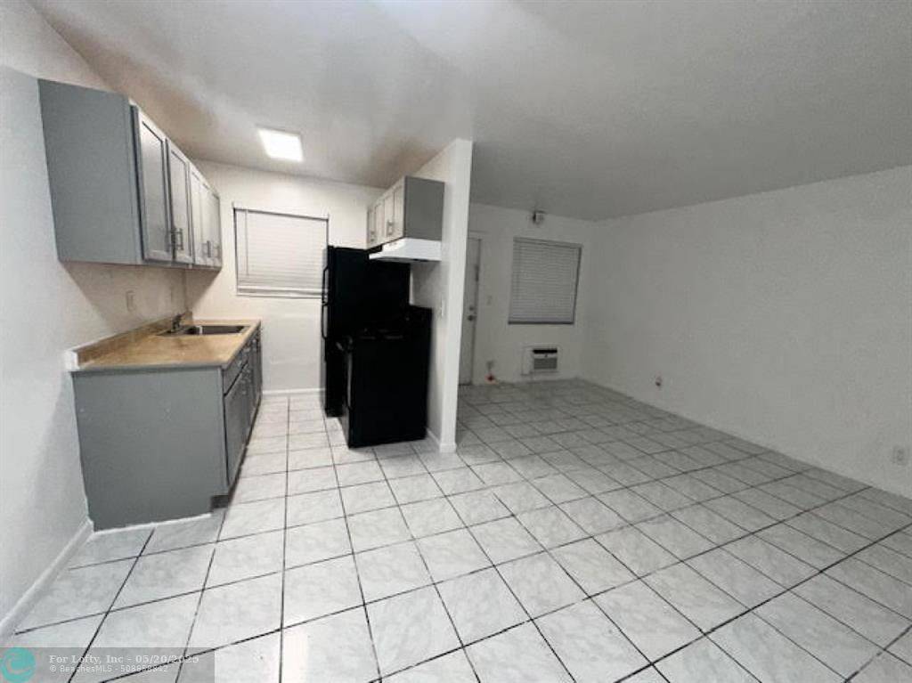 Hollywood, FL 33020,1958 Mckinley St #12