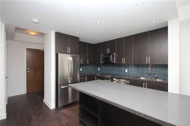 Toronto W06, ON M8V 0C2,2212 Lake Shore BLVD W #TH01