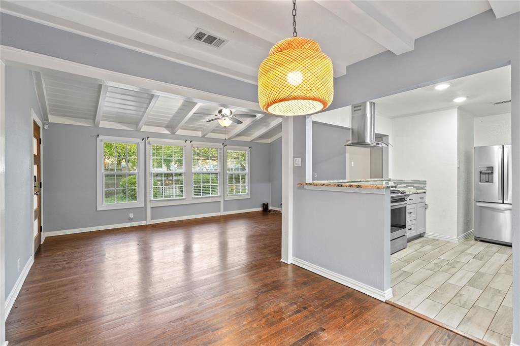 Dallas, TX 75211,445 N Cavender Street