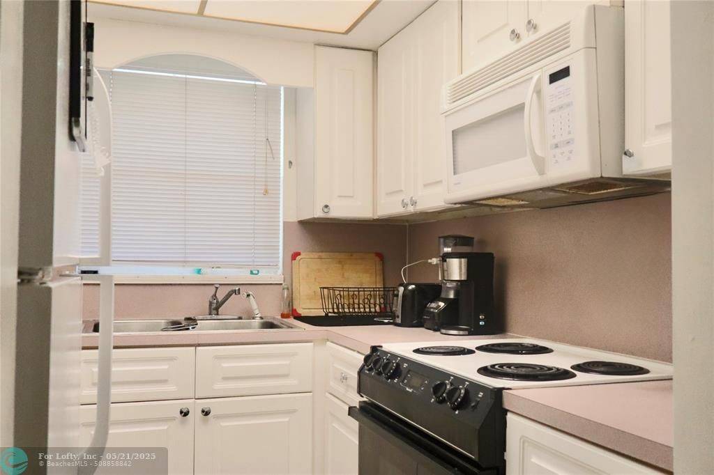 Hollywood, FL 33021,3500 Harrison St #12