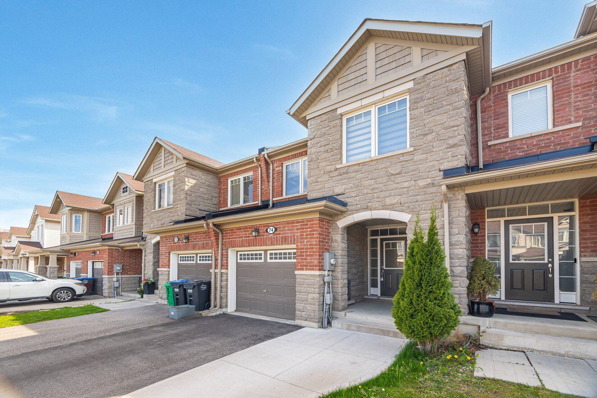 Caledon, ON L7C 4E2,74 Phyllis DR