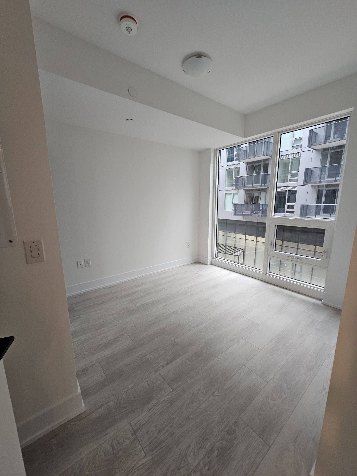 Oakville, ON L5M 5P6,2450 Old Bronte RD #231