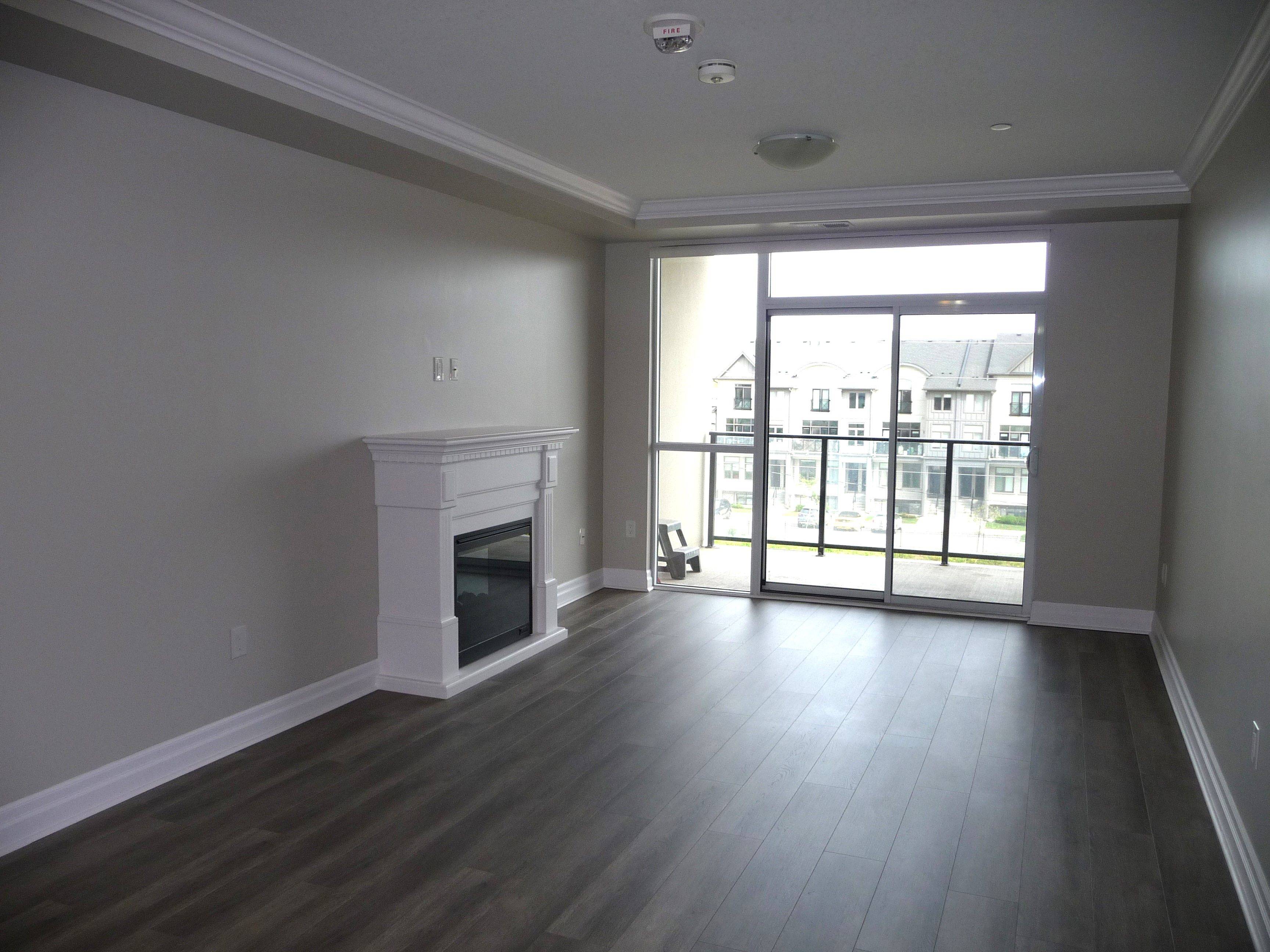 London North, ON N6G 0P6,260 Villagewalk BLVD S #302