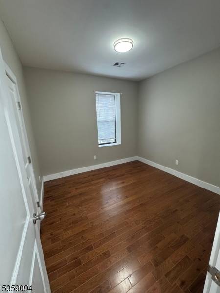 Newark City, NJ 07103,273 16Th Ave #2F