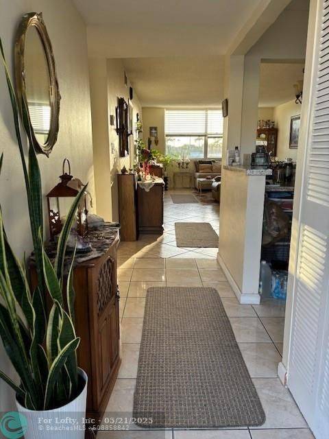 Margate, FL 33063,6890 ROYAL PALM BLVD  #208H