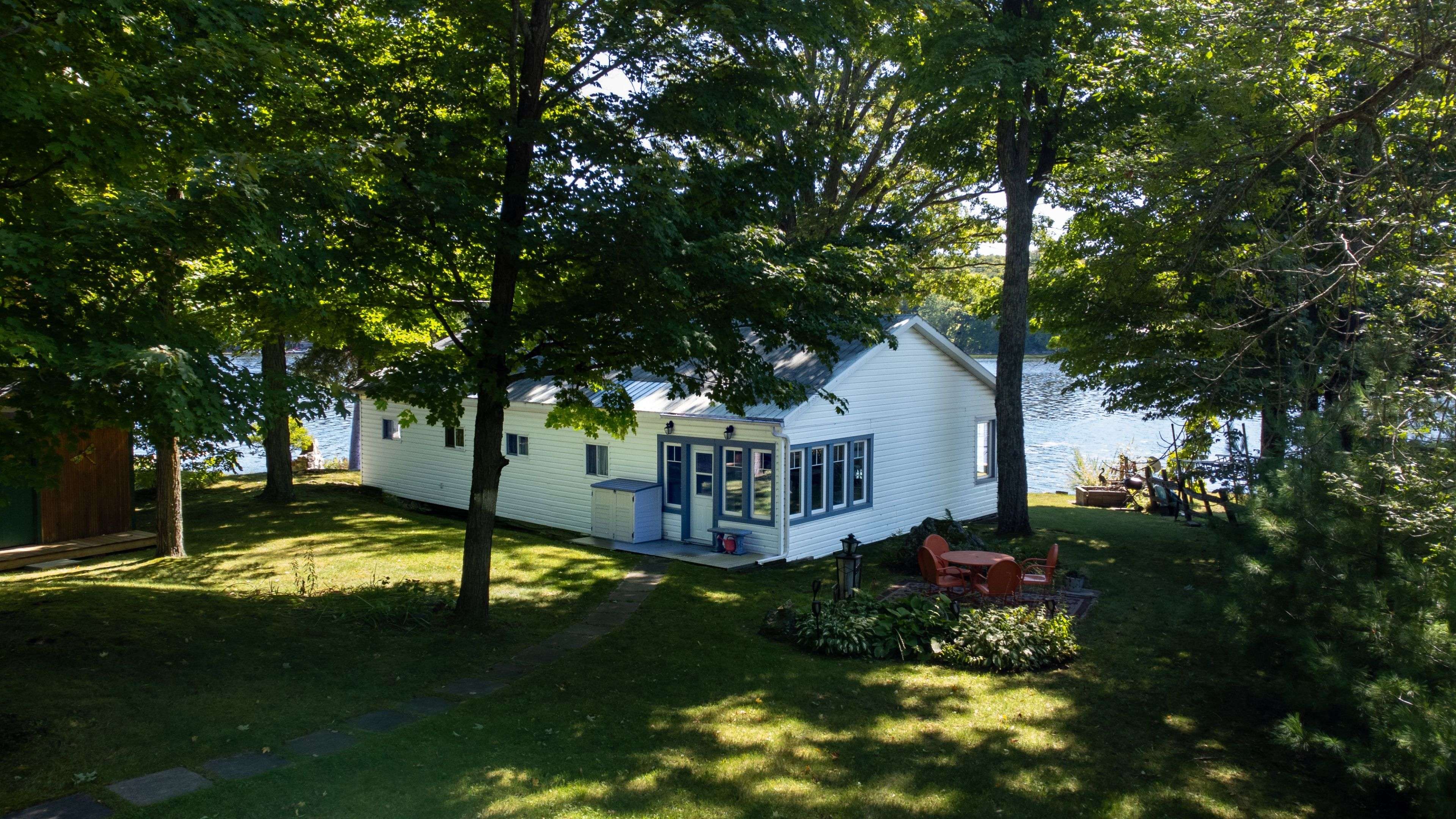 Centre Hastings, ON K0K 2K0,597 Pine Point LN