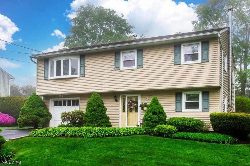 Vernon Twp., NJ 07460,19 W Lakeview Rd