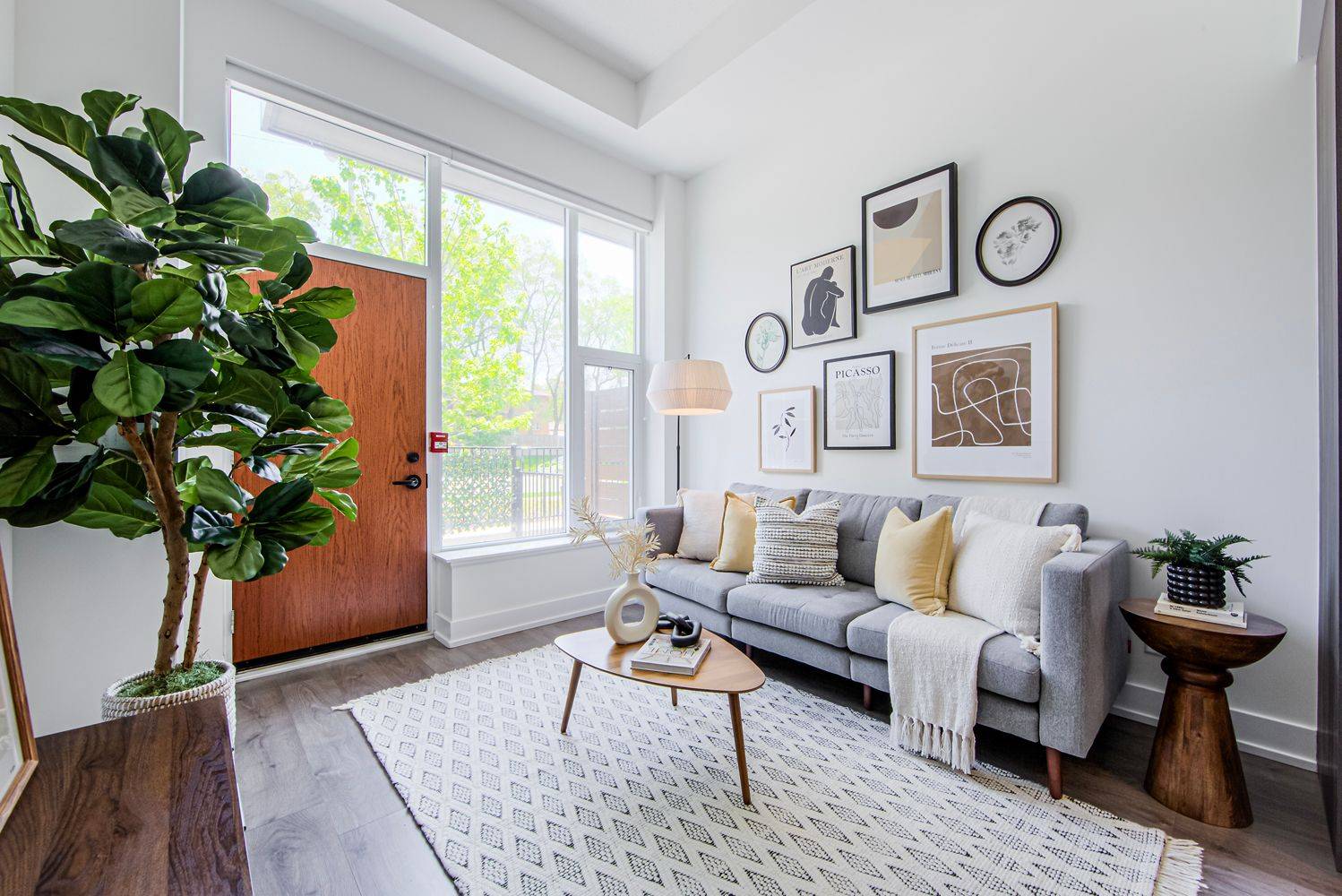 Toronto C15, ON M2J 0H6,25 Adra Grado WAY #245