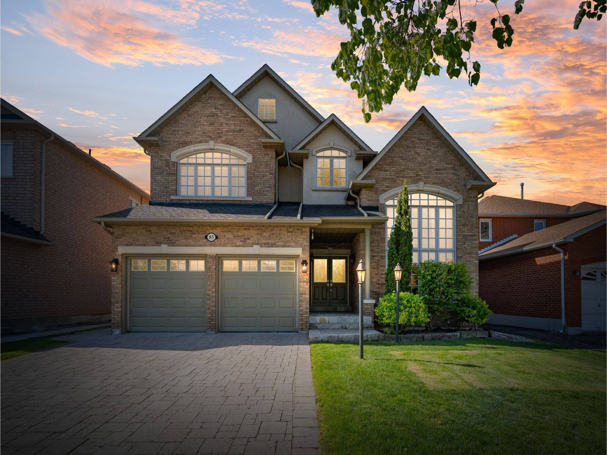 Richmond Hill, ON L4B 3C6,85 Lagani AVE
