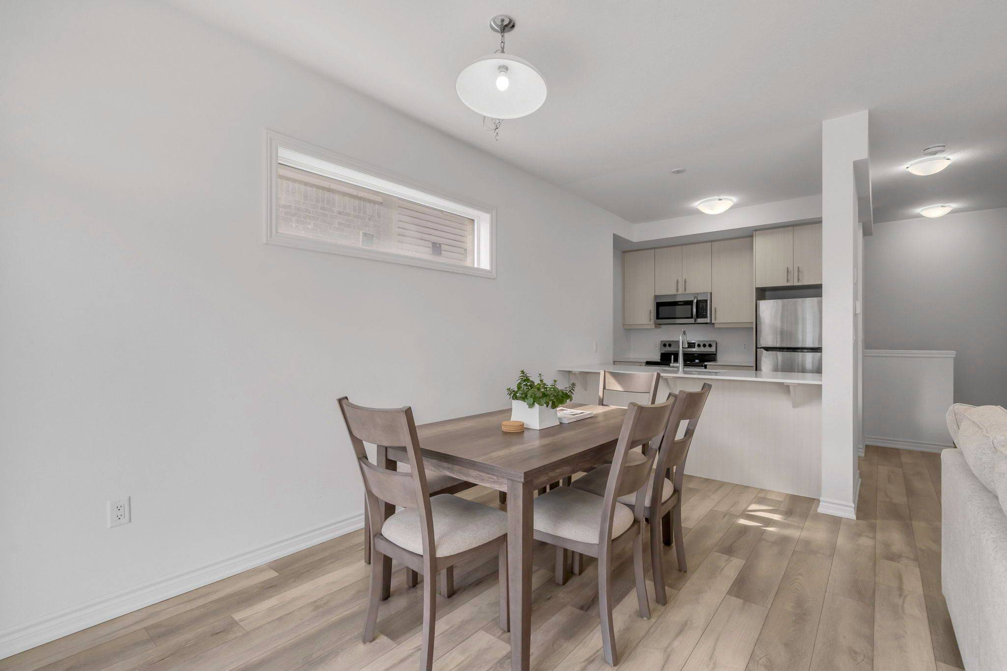 Lincoln, ON L3J 0S2,5000 Connor DR #4