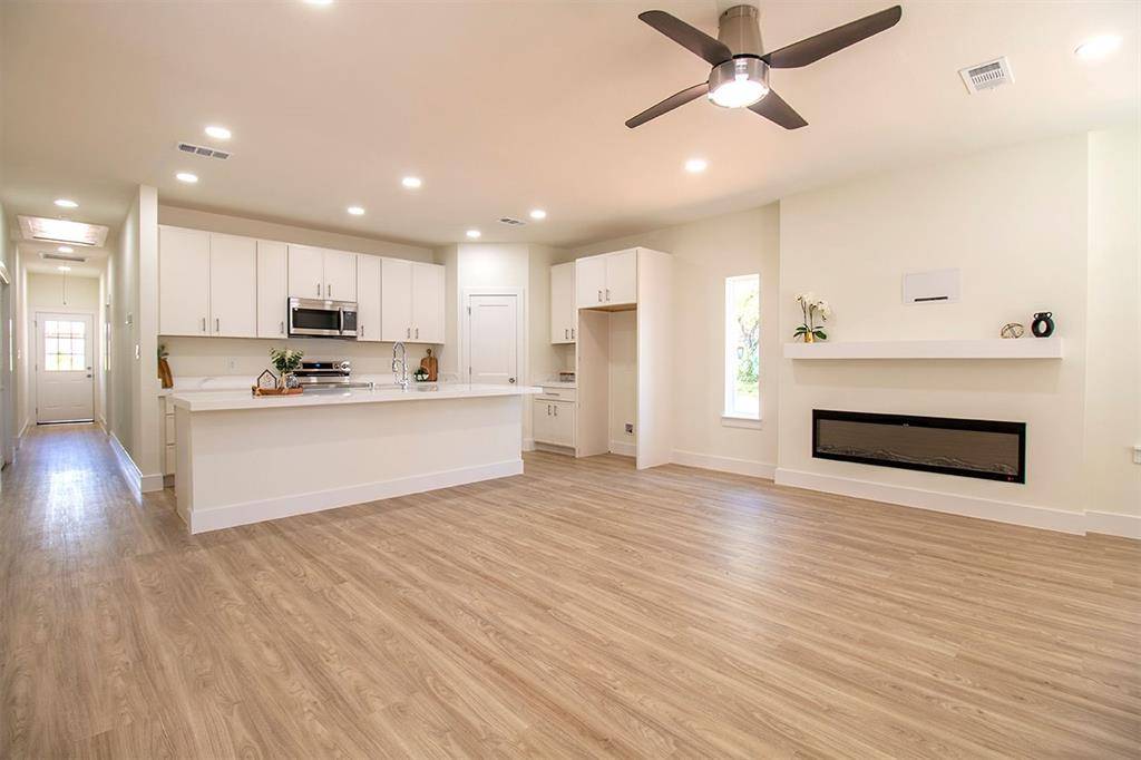 Grand Saline, TX 75140,525 N WASHINGTON Street