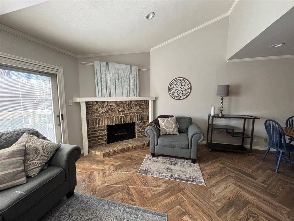 Dallas, TX 75206,5200 Martel Avenue #3H